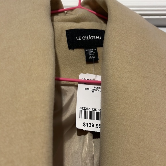 Beautiful beige coat - Picture 2 of 2